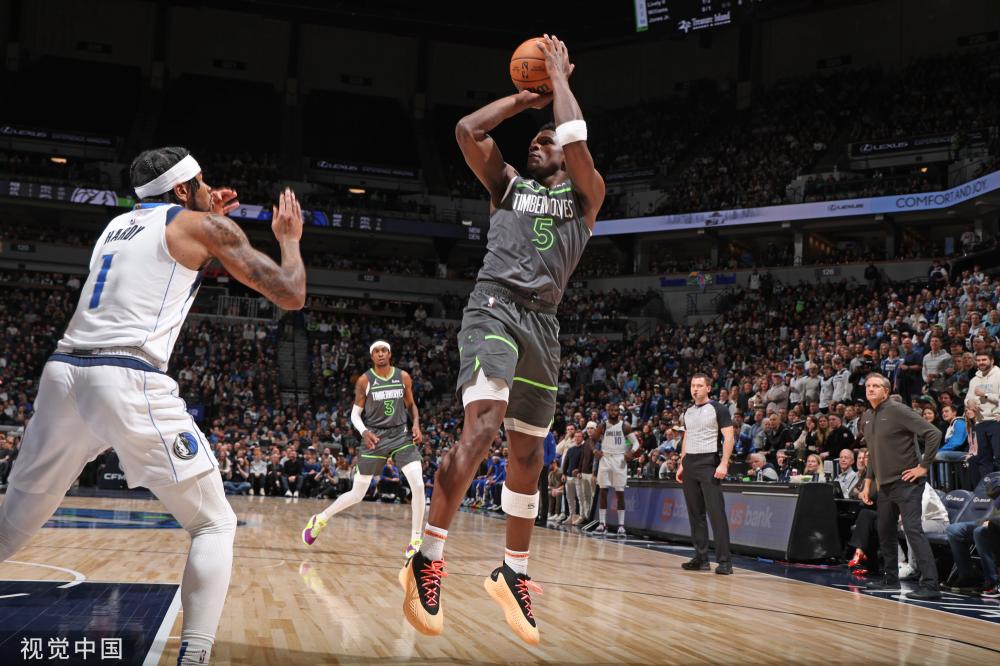 阿尔瓦雷斯 阿尔瓦雷斯