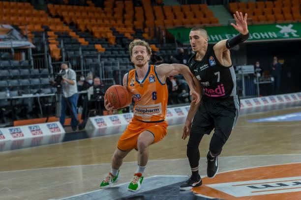 供了空间 供了空间