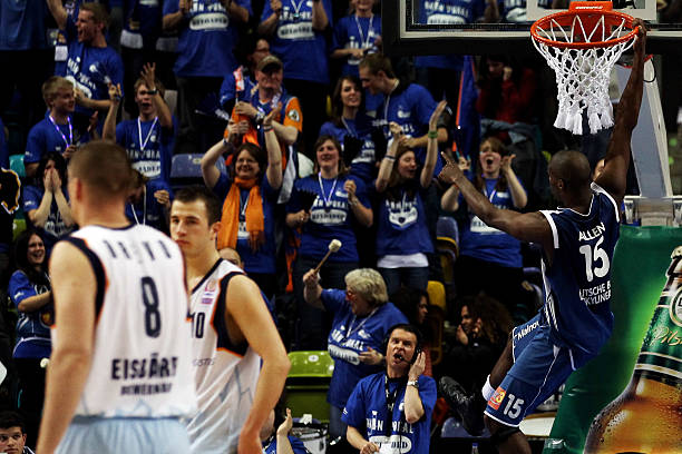 上海女排以 上海女排以